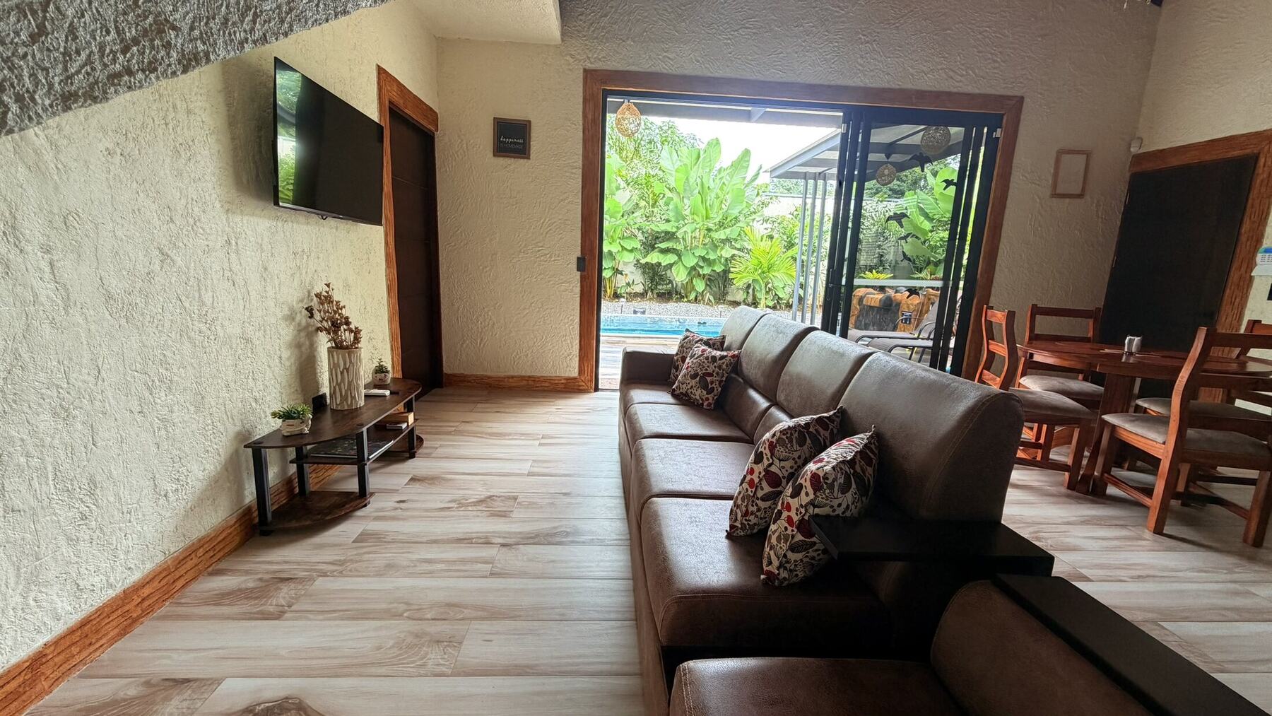 Living room opening onto the pool